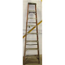 8FT FIBERGLASS AND ALUMINUM LADDER