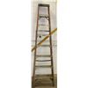Image 1 : 8FT FIBERGLASS AND ALUMINUM LADDER