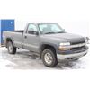 Image 1 : 2001 CHEVROLET SILVERADO K2500