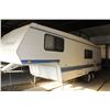 Image 3 : ARISTOCRAT 20FT FIFTH WHEEL TRAILER