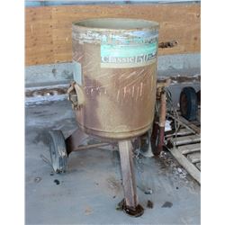 CLEMCO CLASSIC 150 SAND BLASTING MACHINE ON WHEELS