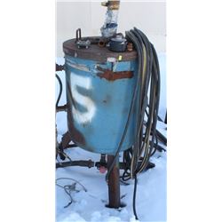 CLEMCO SAND BLASTING MACHINE