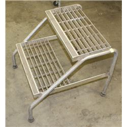 METAL 2 STEP STAIR CASE
