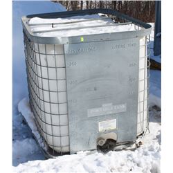 275 GALLON WATER TANK WITH CAGE