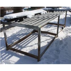 LARGE STEEL RACK WITH 2 STEEL STEPS