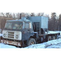 INTERNATIONAL CAB OVER FLATBED TRUCK WITH SAND