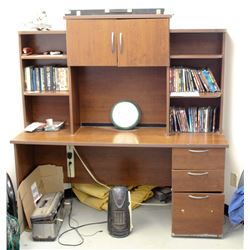 LARGE OFFICE DESK WITH HUTCH