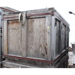 MEDIUM WOOD PALLET CRATE 84 X 44 X 41