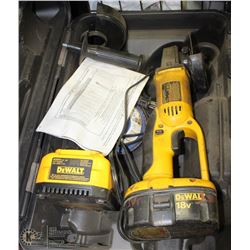 DEWALT 18 VOLT CORDLESS CUTOFF TOOL WITH CHARGER