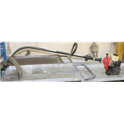 YARDMACHINES 31CC 17" TRIMMER