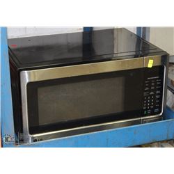 LG 1000W MICROWAVE OVEN
