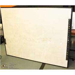 POLYVISION ENO SMART PROJECTOR SCREEN W/ REMOTE &