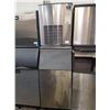 Image 1 : Manitowoc 400LB Crunch Ice Machine