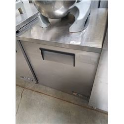 True 1 Door Worktop Refrigerator