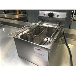 Cecil Ware Countertop Fryer