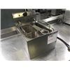 Image 3 : Cecil Ware Countertop Fryer