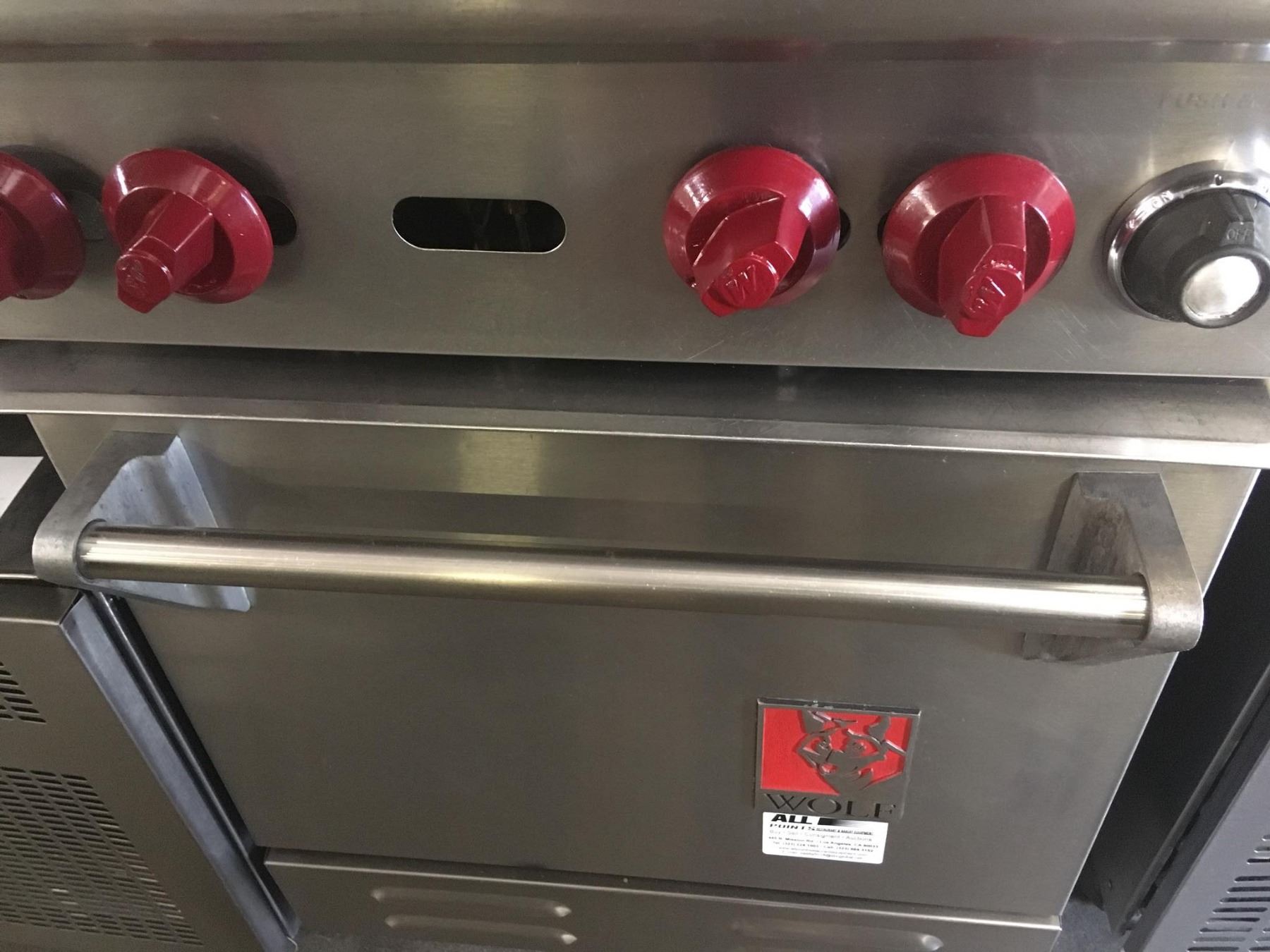 Wolf 4 Burner Range w/Oven Below