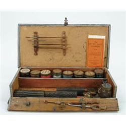 Lot #  512:  RARE ARTIST’S BOX FOR GRAIN PAINTING.