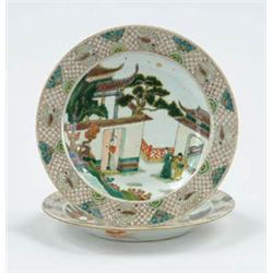 Lot #  674:  PAIR OF ORIENTAL EXPORT PLATES.