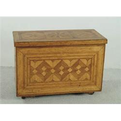 Lot #  820:  FOLK ART INLAID STORAGE BOX.