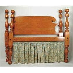 Lot #  835:  GOOD BELL AND BALL ROPE BED.