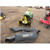 Image 2 : John Deere 212 w/snowblower -no deck
