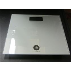 New Hometrends silver super slim LCD display scale / 150kg/330lbs