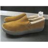 Image 1 : New Mens Genuine Suede Slippers / size 11