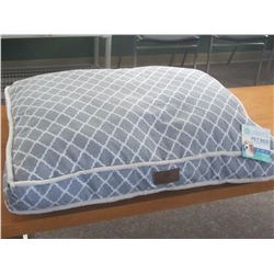 New American Kennel Club Pet Bed For Large Dogs / 36 x 27 inches