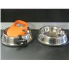 Image 1 : New set of 2 Stainless steel pet bowls non skid & retractable leash / sm-med dogs