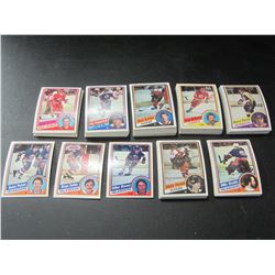 1984/85 Topps Complete set of 165 hockey cards inc. Steve Yzerman Rookie card mint