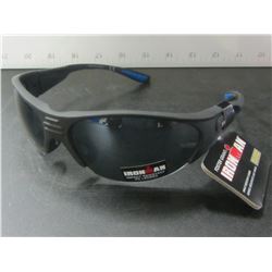 New Mens Iron Man Foster Grant 100% protection uva-uvb