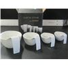 Image 1 : 4 New Curtis Stone Measuring cups
