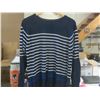 Image 1 : New Women's Top / large - dark navy/white
