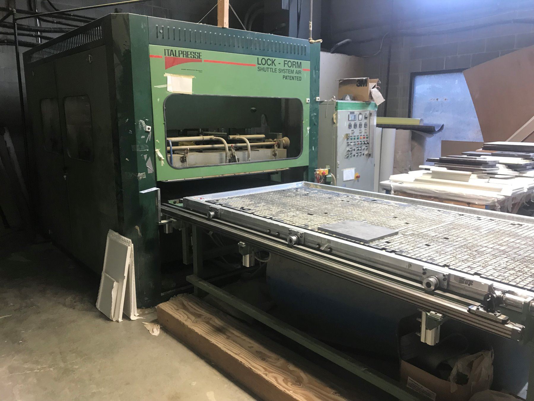 Lockform ITALPRESSE MODEL LOCKFORM S/N50063 SHUTTLE SYSTEM AIR LOCK FORMER HEAT ...