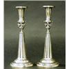 Image 1 : A pair of candlesticks