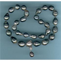 A pearl necklace