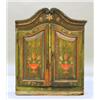 Image 1 : A wall cabinet