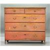 Image 1 : A chest of drawers