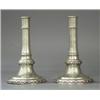 Image 1 : A pair of candlesticks