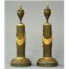 Image 1 : A pair of candlesticks