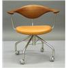 Image 1 : An office chair