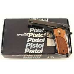 Smith & Wesson 439 9mm SN: A815596