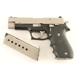 Sig Sauer P220 .45 ACP SN: G307512
