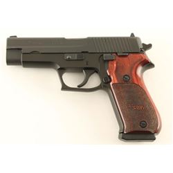 Sig Sauer P220 .45 ACP SN: G285169