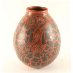 Mata Ortiz Polychrome Pot