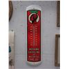 Image 1 : Large Mohawk Gasoline Metal Thermometer