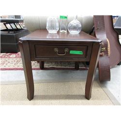 New End Table with Drawer