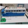 Image 1 : 1950s Midge Toy Die-Cast Jumbo Bus Line Bus