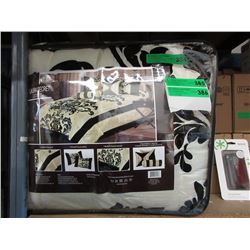 New Queen Size 7 Piece Comforter Set